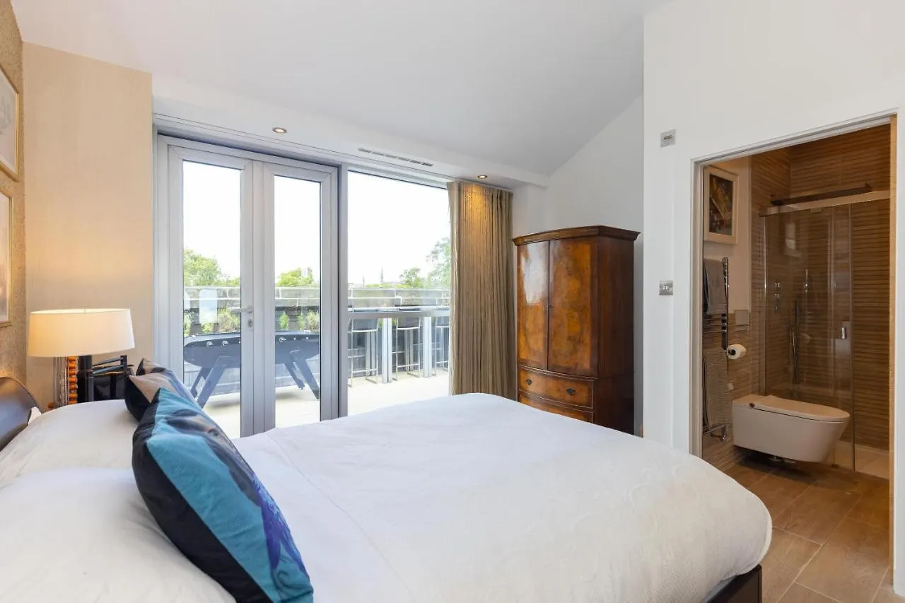 Joivy Beautiful Penthouse With Terrace & Jacuzzi Διαμέρισμα Εδιμβούργο