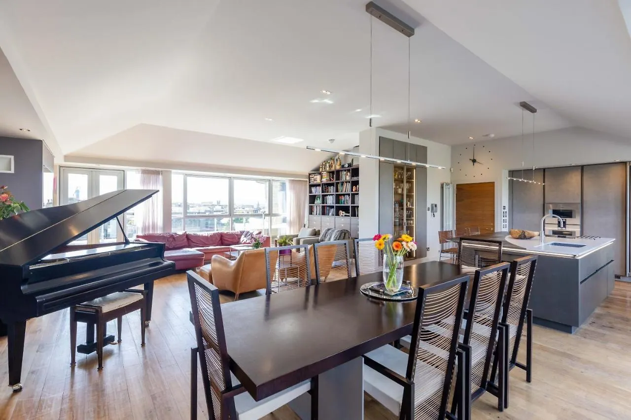 Joivy Beautiful Penthouse With Terrace & Jacuzzi Διαμέρισμα Εδιμβούργο 0*,