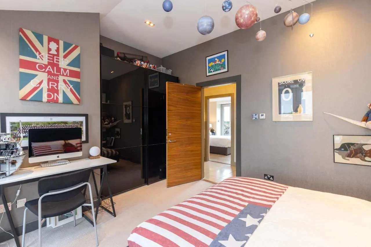 Apartament Joivy Beautiful Penthouse With Terrace & Jacuzzi Edynburg
