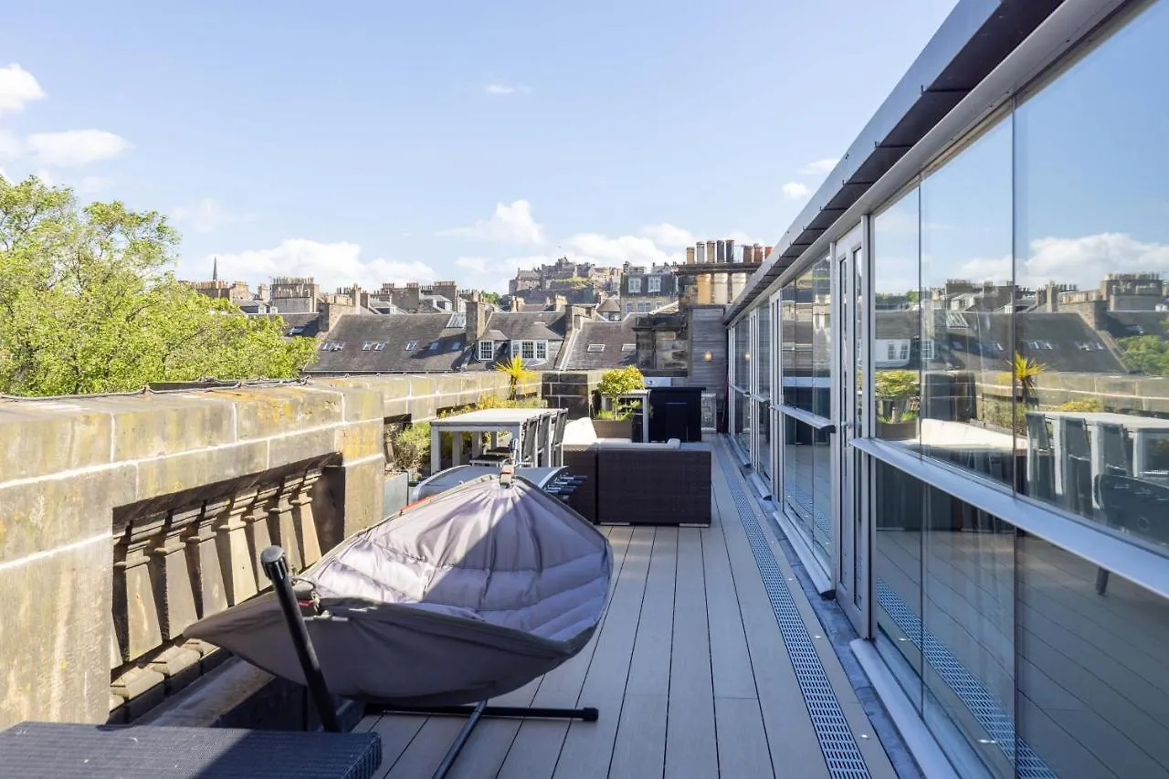 Joivy Beautiful Penthouse With Terrace & Jacuzzi Διαμέρισμα Εδιμβούργο
