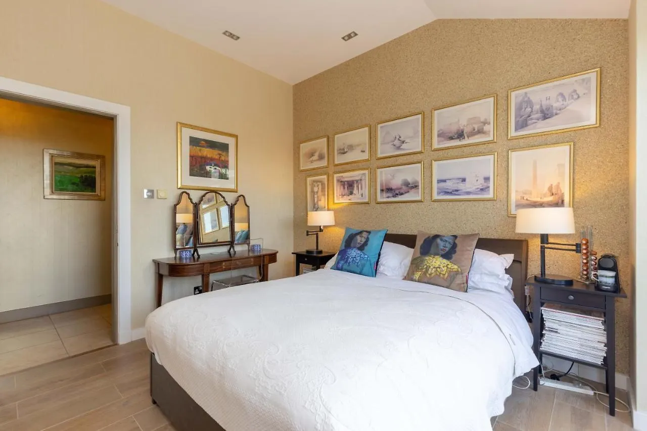 Ferienwohnung Joivy Beautiful Penthouse With Terrace & Jacuzzi Edinburgh 0*,